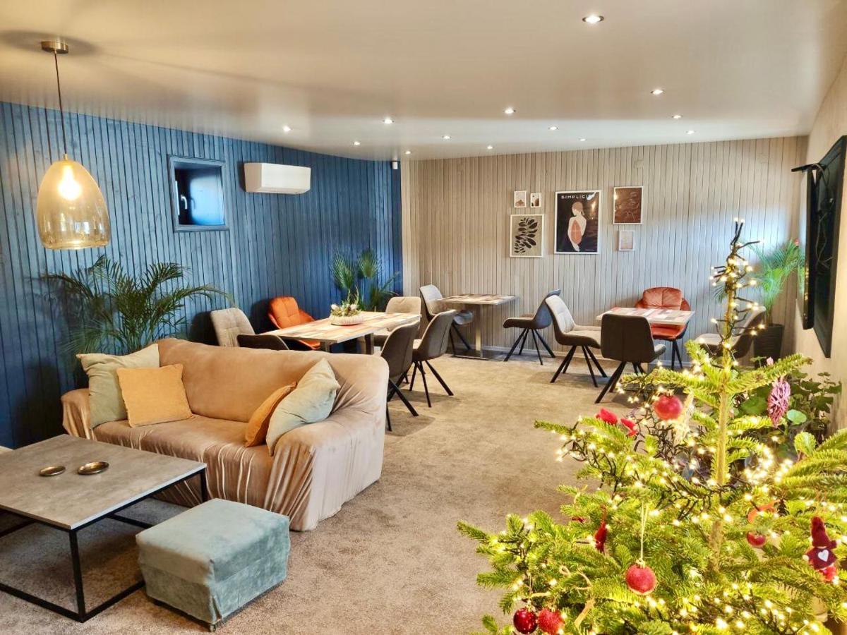Drive Point Hotel