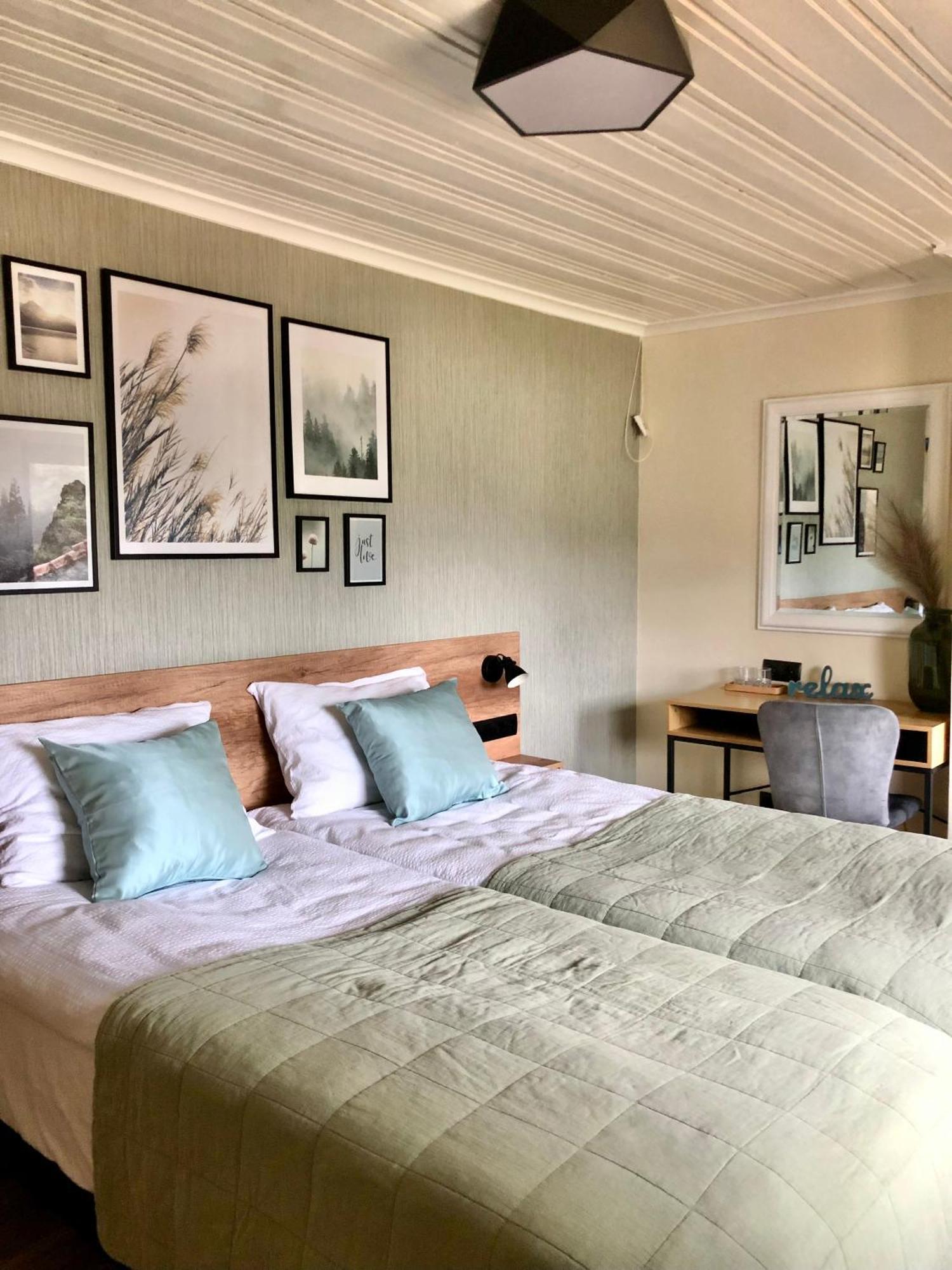 Drive Point Hotel 3*